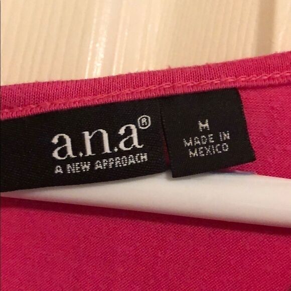 3/$15 or 5/$20 Cute pink top with lace down the arms size medium - Picture 4 of 6